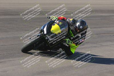 media/Nov-06-2023-Moto Forza (Mon) [[ce023d0744]]/2-Advanced Group/Session 2 (Bowl)/